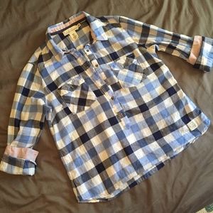 H&M Blue plaid Henley style button down